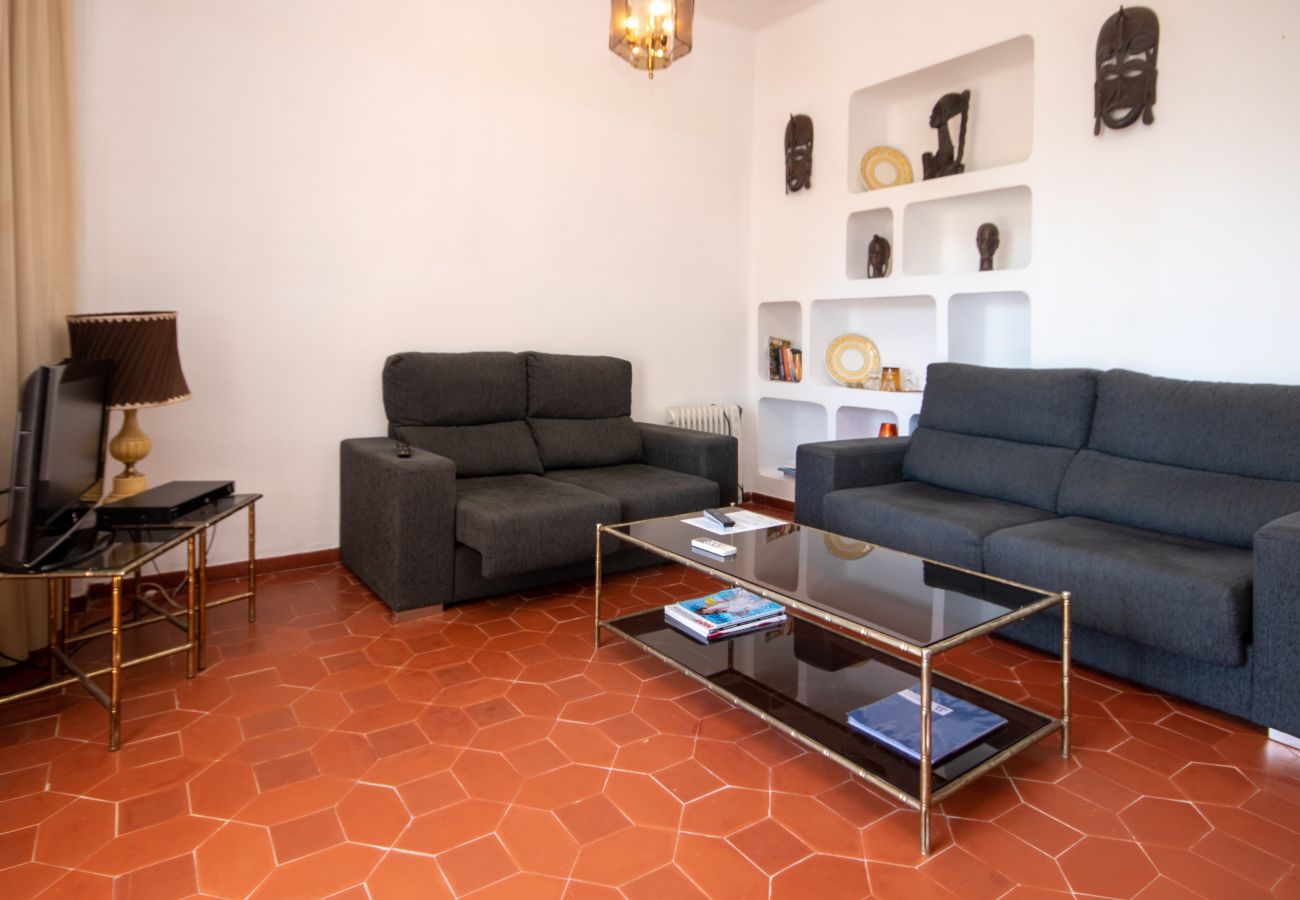 Townhouse in Marbella - Three bedroom town house to rent in Los Altos de Marbella