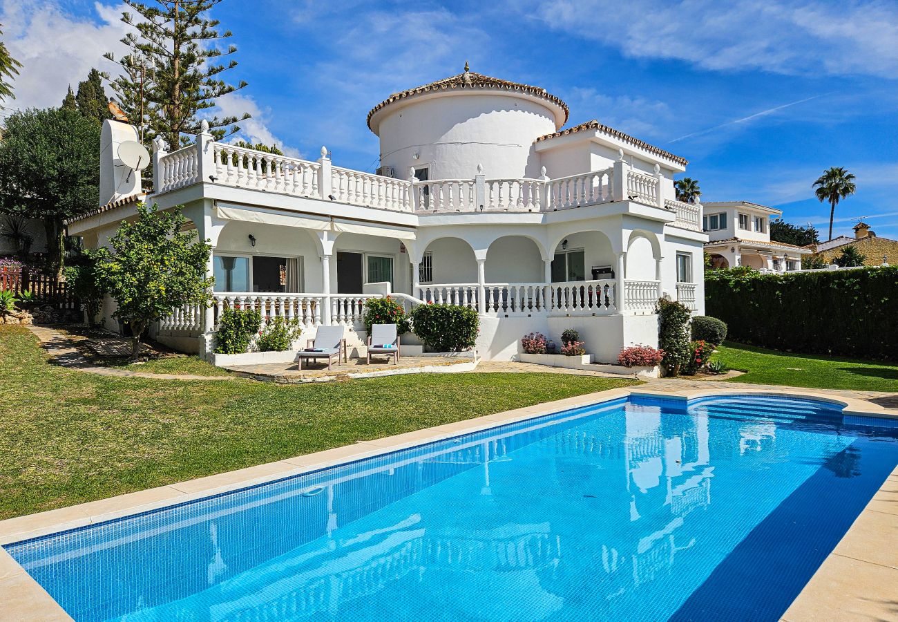 Villa in Mijas Costa - Villa with Private Pool in La Sierrezuela - Villa Las Mariposas