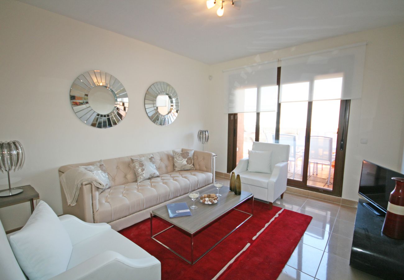 Apartment in Estepona - Two Bedroom apartment Playa del Angel Estepona