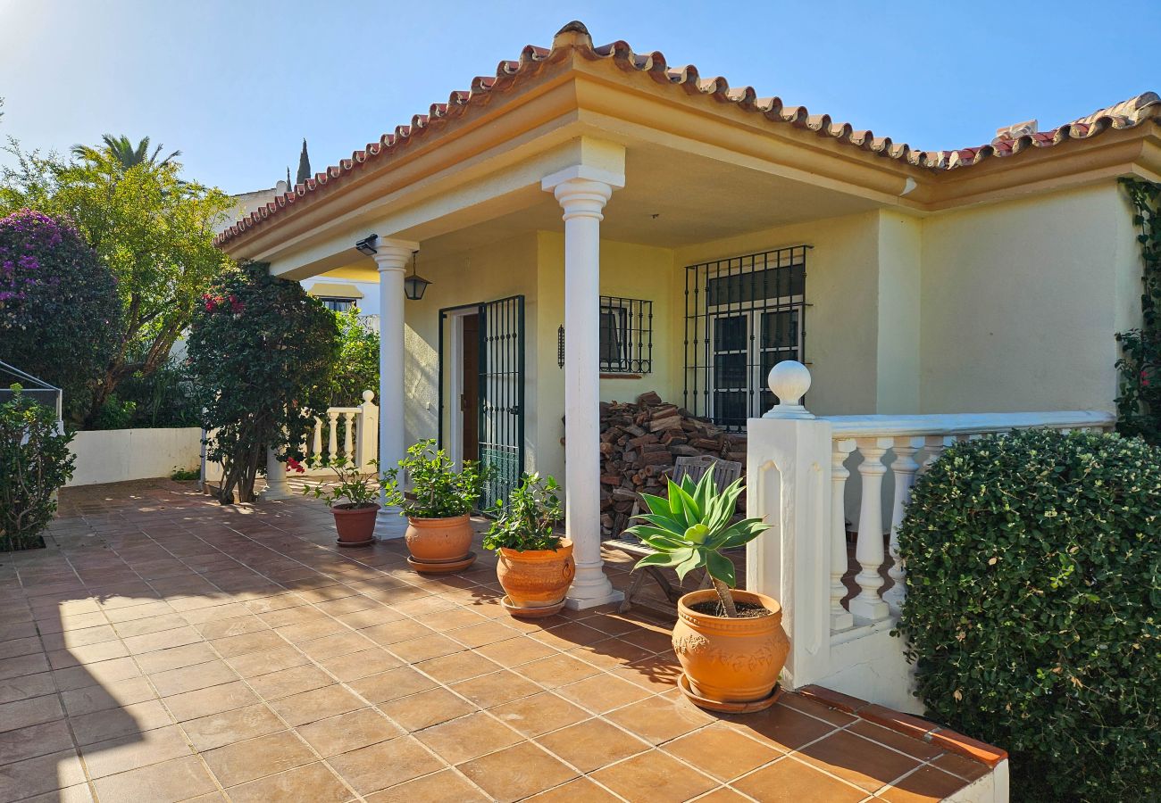 Villa in Mijas Costa - Four bedroom villa with private pool