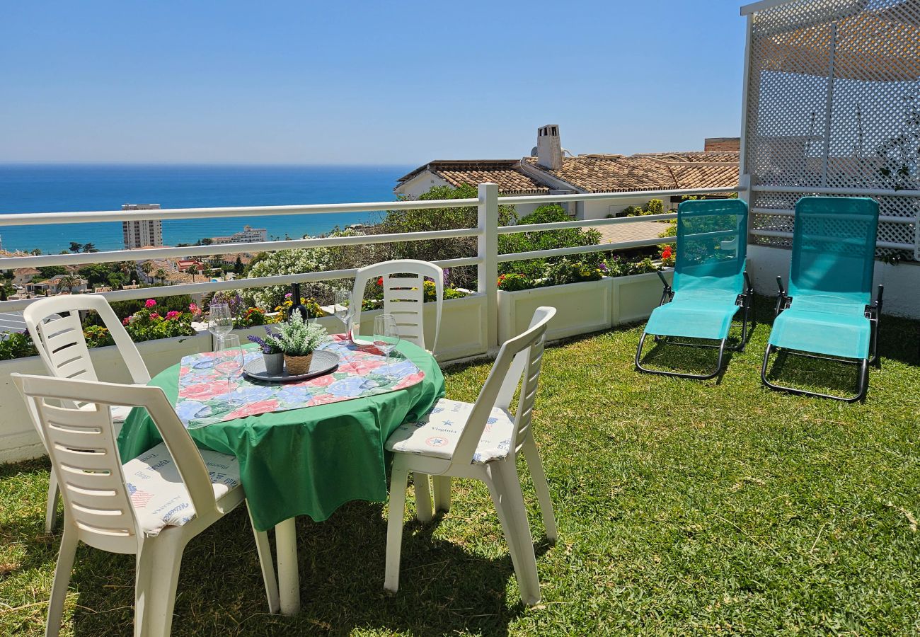 Apartment in Mijas Costa - 2 bedroom garden apartment in Riviera