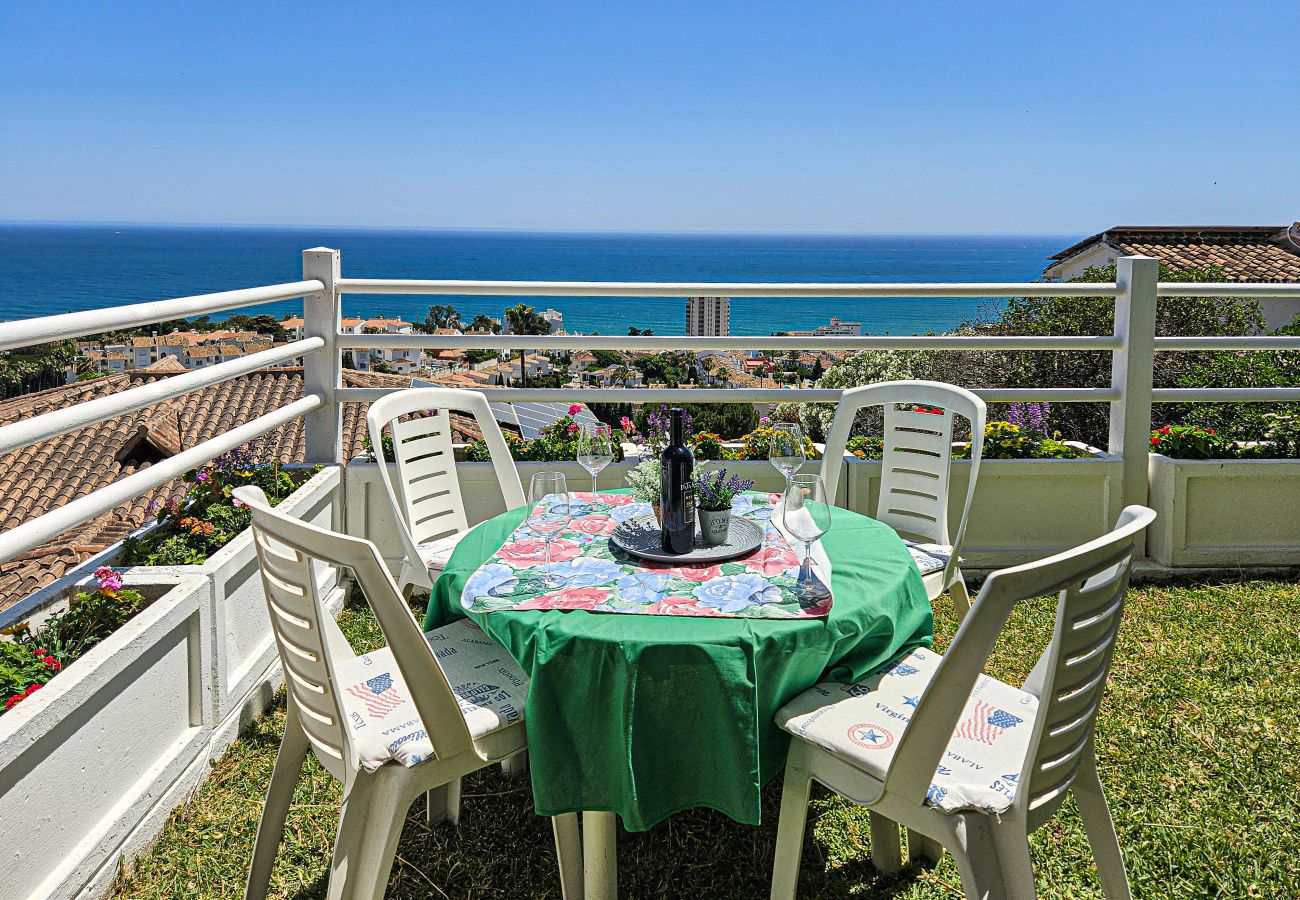 Apartment in Mijas Costa - 2 bedroom garden apartment in Riviera