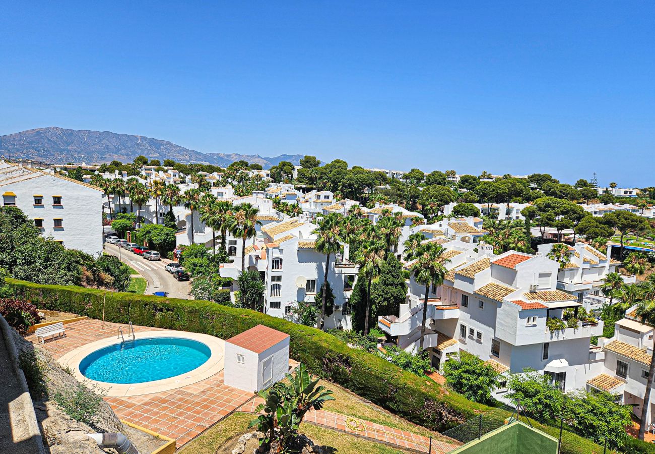 Apartment in Mijas Costa - 2 bedroom garden apartment in Riviera