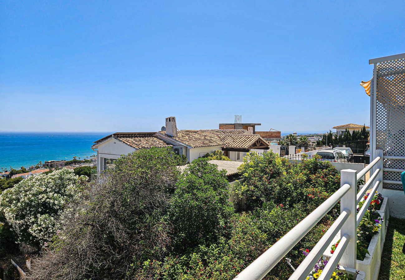 Apartment in Mijas Costa - 2 bedroom garden apartment in Riviera