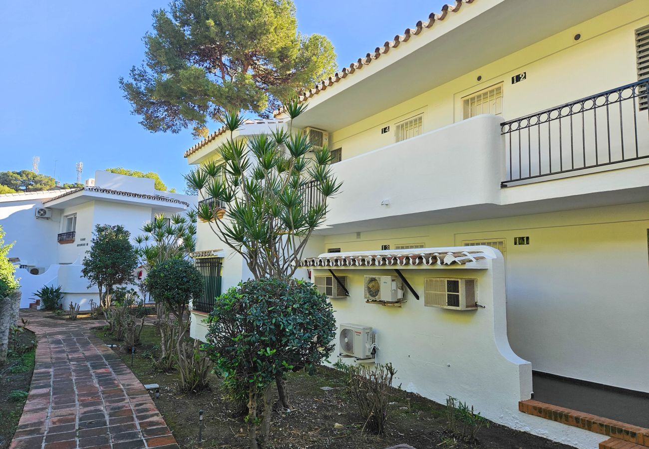 Studio in Mijas Costa - Spacious studio apartment in Miraflores