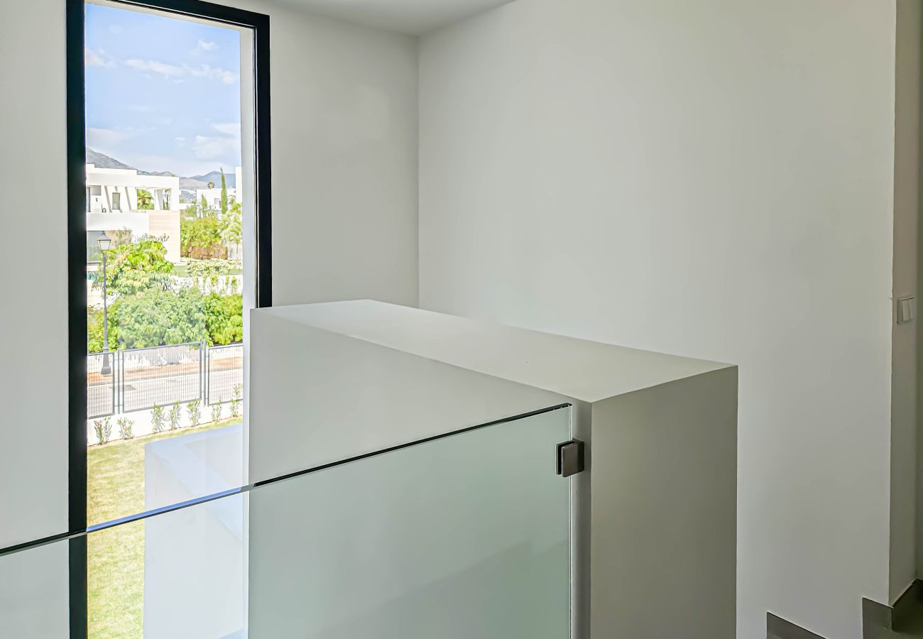 Villa in La Cala de Mijas - New four bedroom villa with private pool 