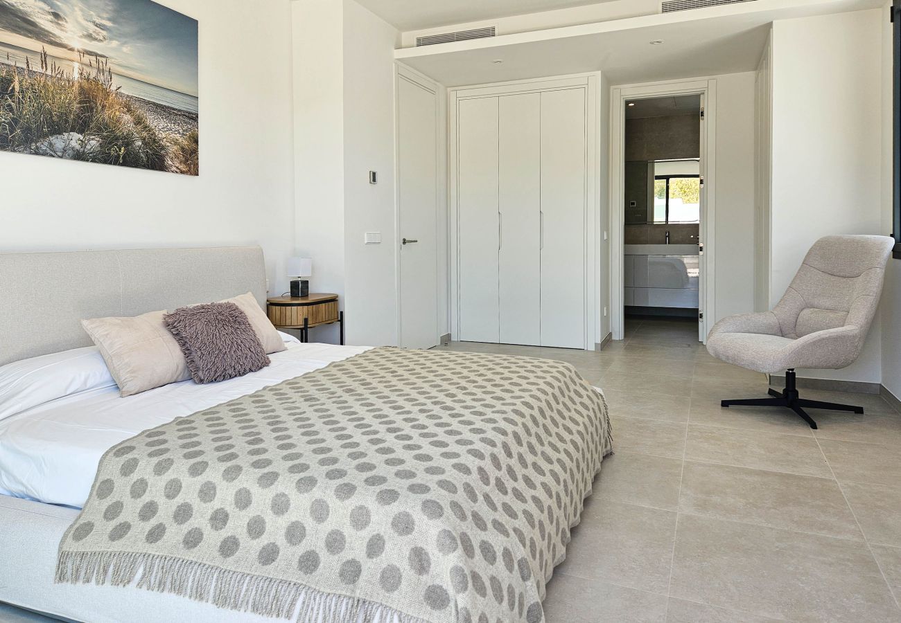 Villa in La Cala de Mijas - New four bedroom villa with private pool 