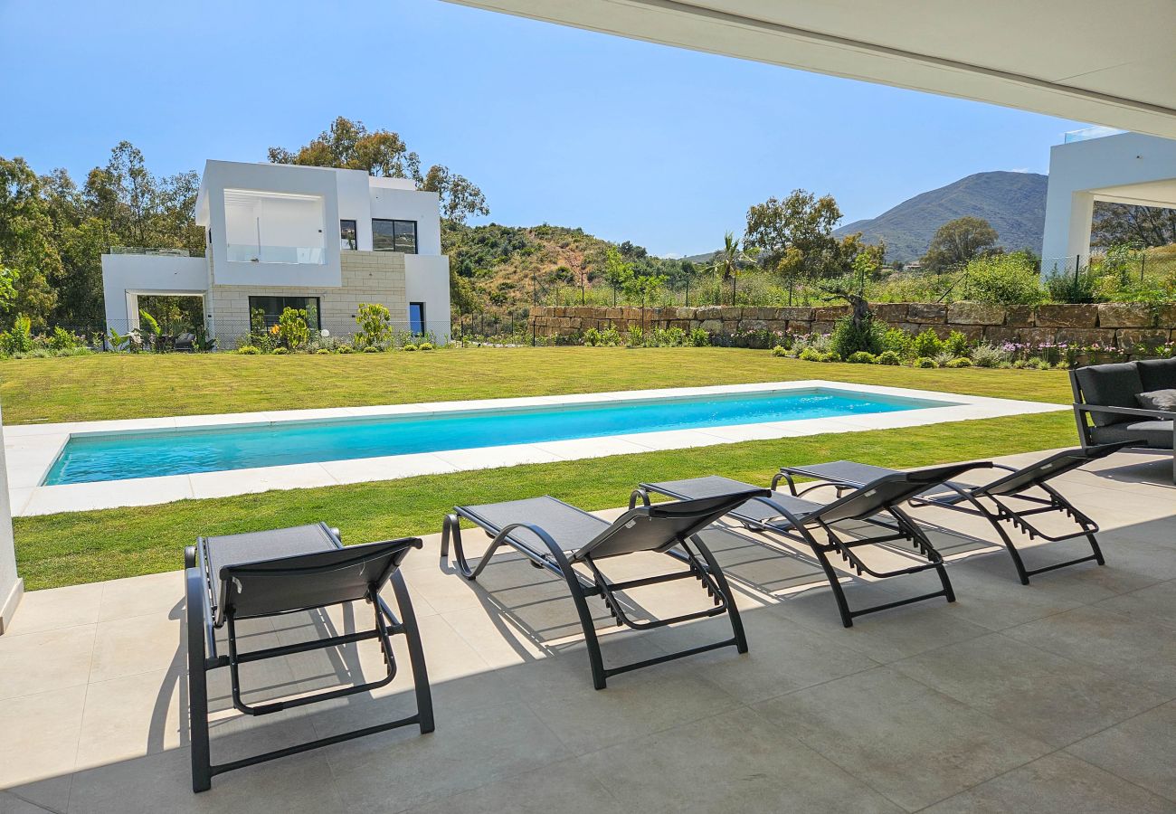 Villa in La Cala de Mijas - New four bedroom villa with private pool 