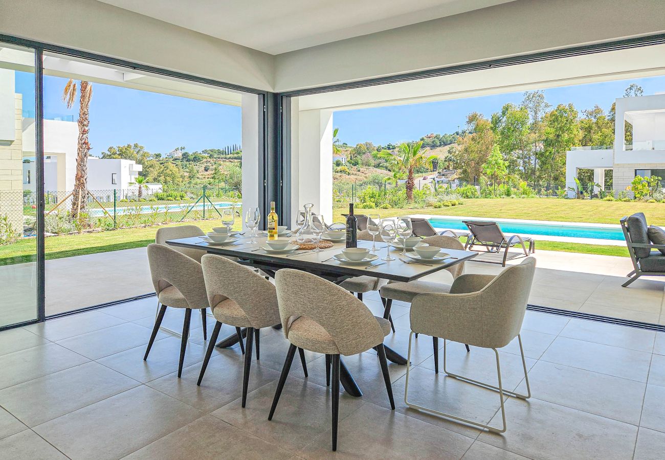Villa in La Cala de Mijas - New four bedroom villa with private pool 