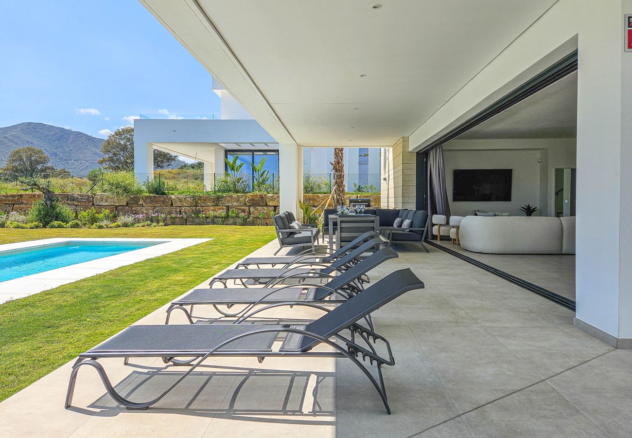 Villa in La Cala de Mijas - New four bedroom villa with private pool 
