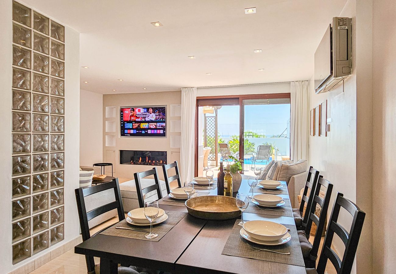 Terraced House in La Cala de Mijas - 3 bedroom townhouse with private pool