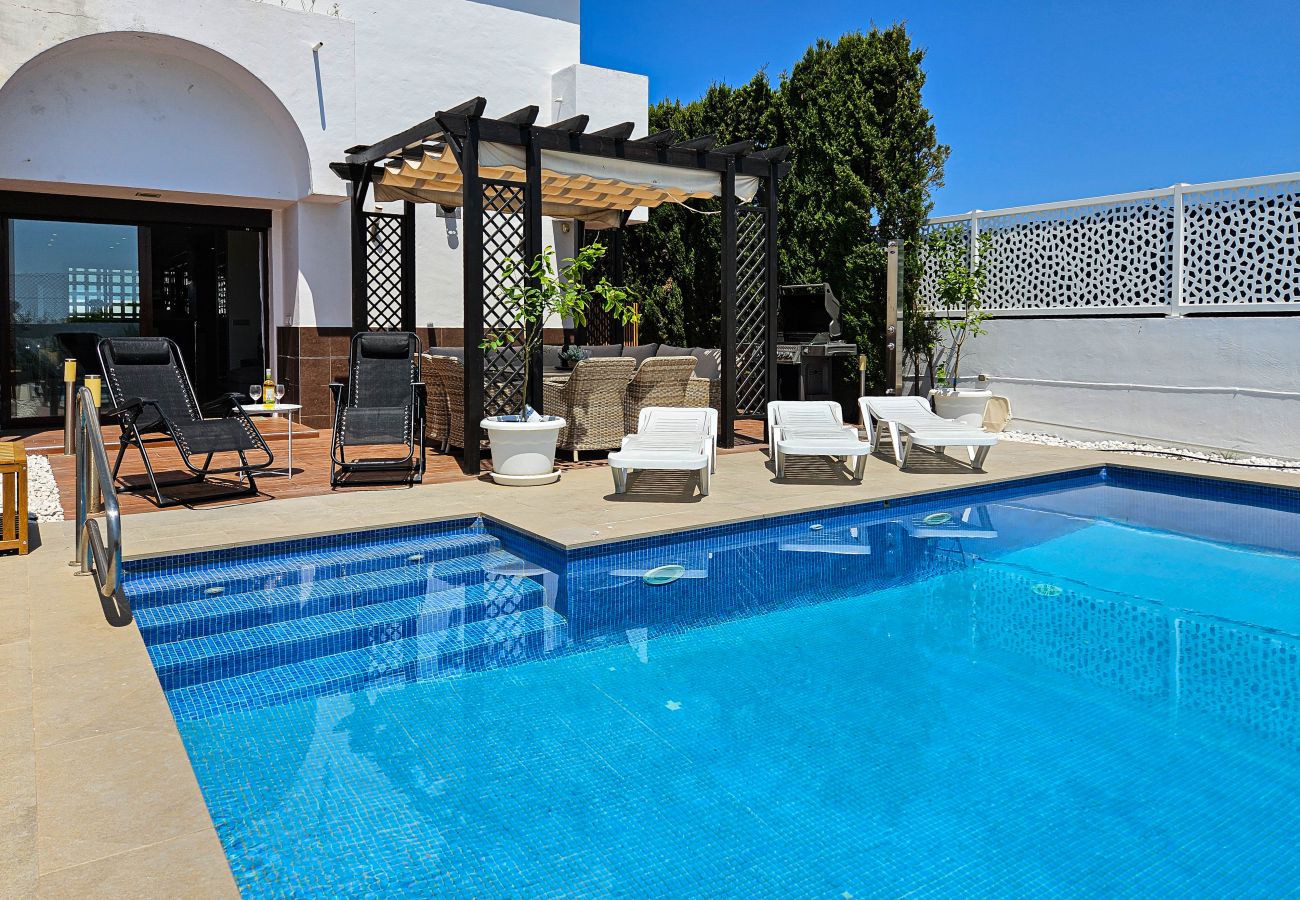Terraced House in La Cala de Mijas - 3 bedroom townhouse with private pool