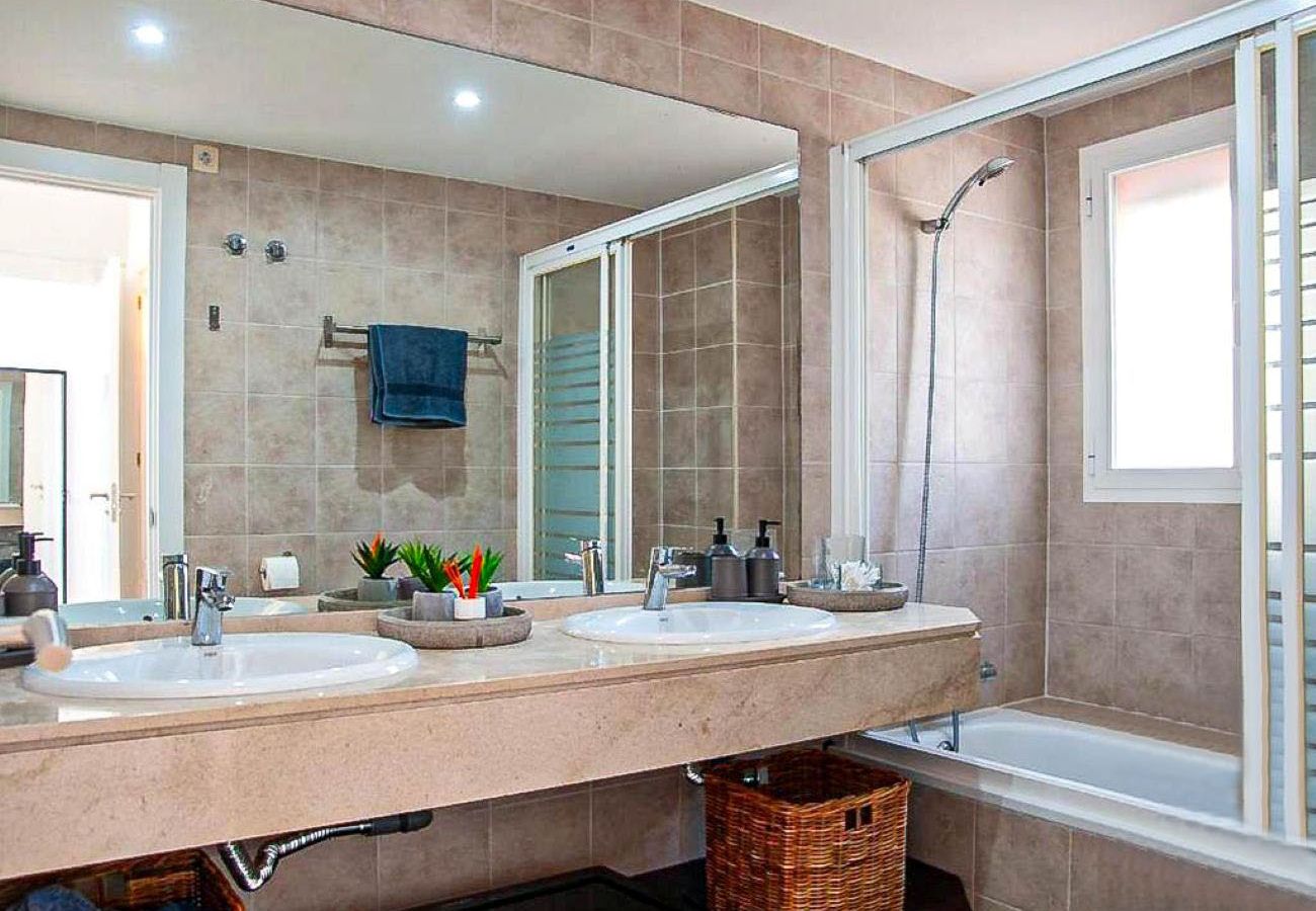 Apartment in Casares - Penthouse property Terazas de la Bahia de Casares