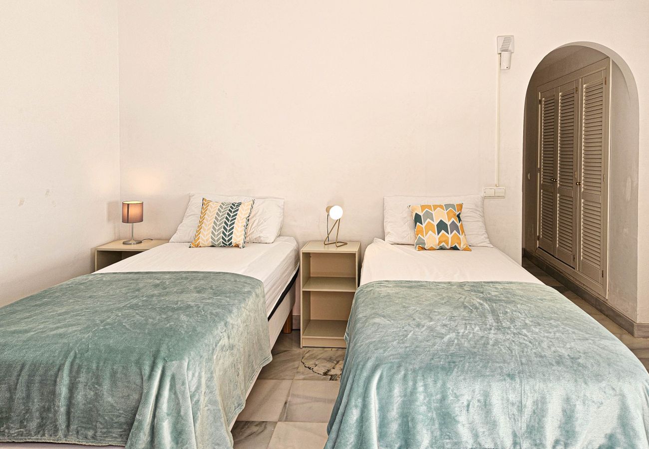 Terraced House in Mijas Costa - 3 bedroom townhouse golf front, Miraflores